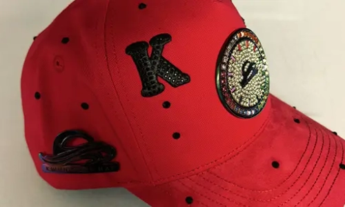 Metal Badge Caps Color Plating Red Baseball Caps 5 Panel Pure Cotton