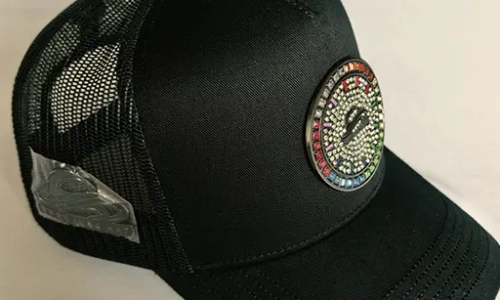 Metal Badge Caps Matt Black Nickel Mesh Caps 5 Panel Snapback Caps